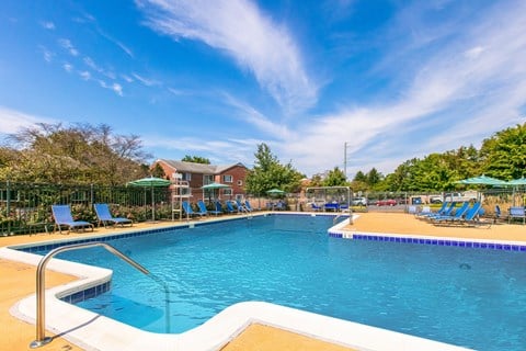 Large pool at Tuscarora Creek, Leesburg, VA, 20175