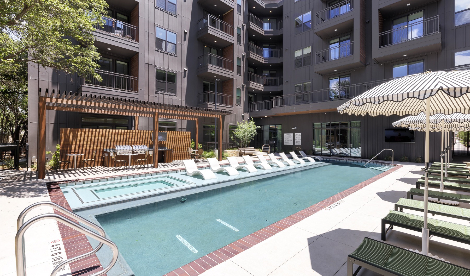The Waylon Pool