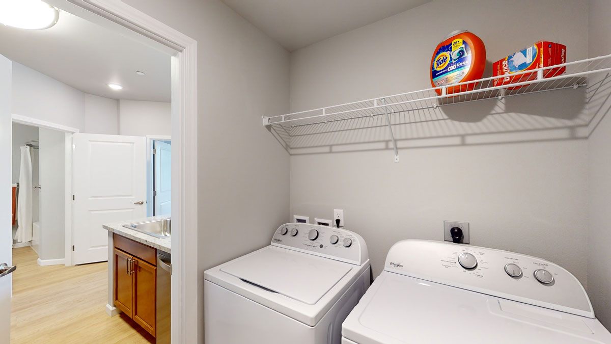 Liv Easy Street Apartment Homes photo
