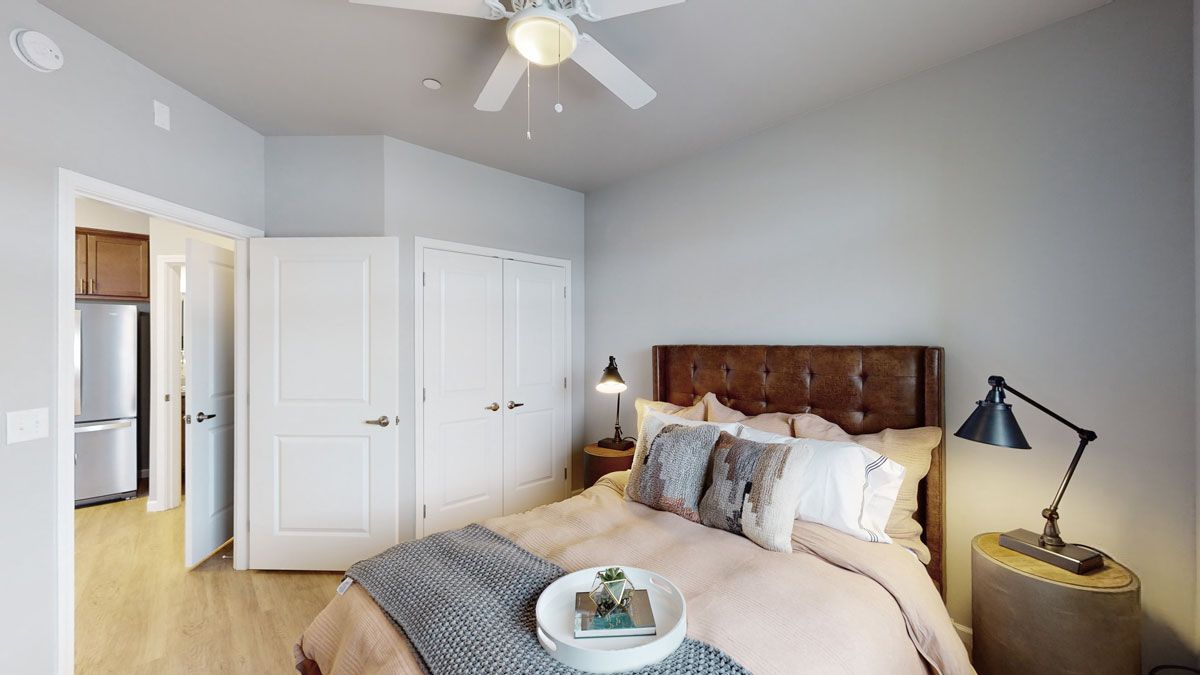 Liv Easy Street Apartment Homes photo