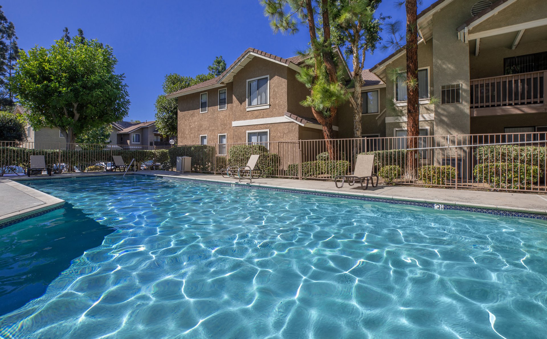 Rolling Ridge Apartments photo