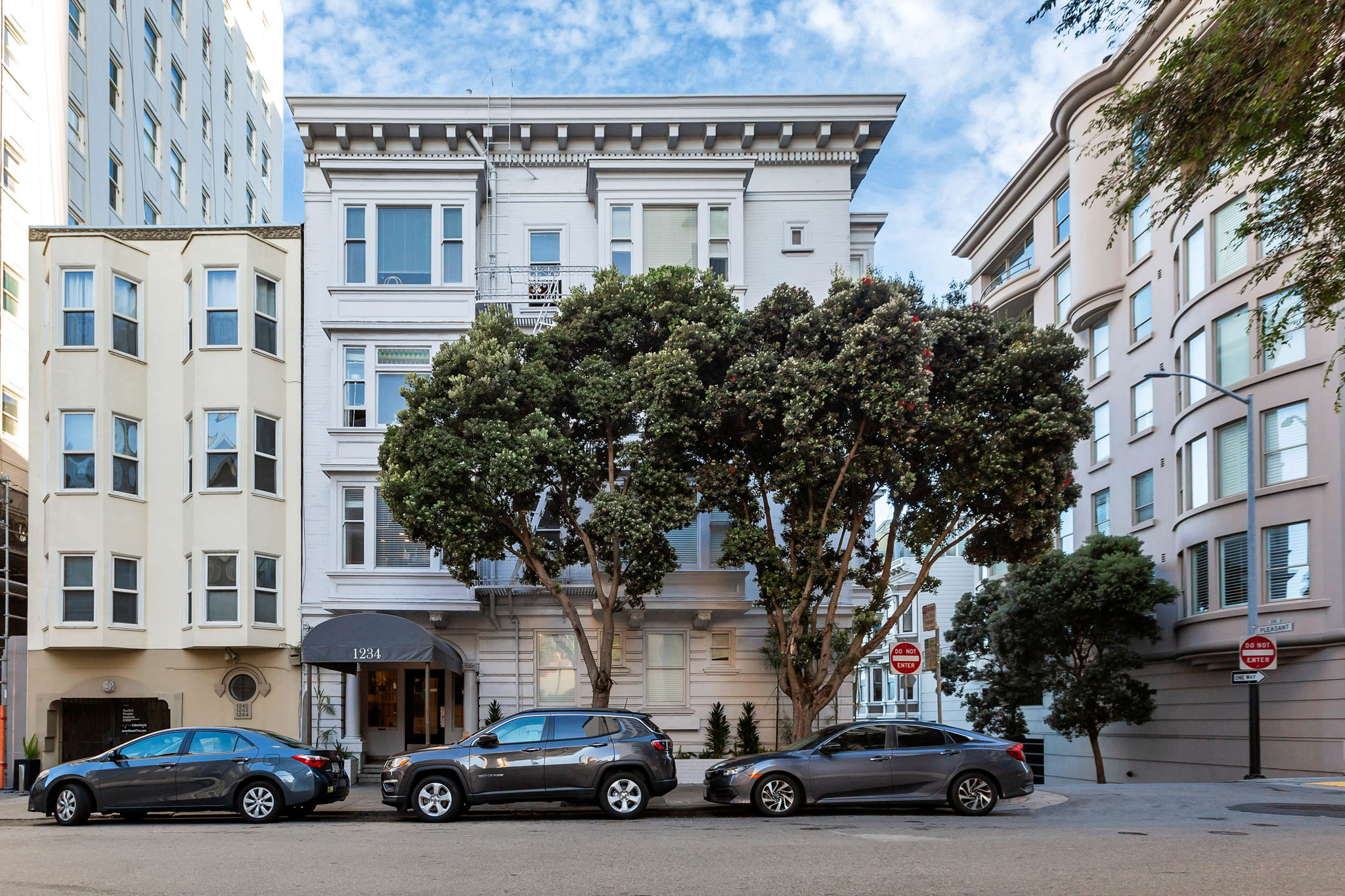 1234 Jones Building Photo 1