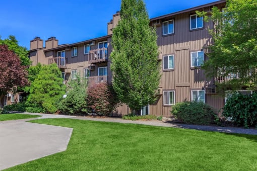 our apartments offer a clubhouse at Lincoln Village Apartments, Spokane, 99208