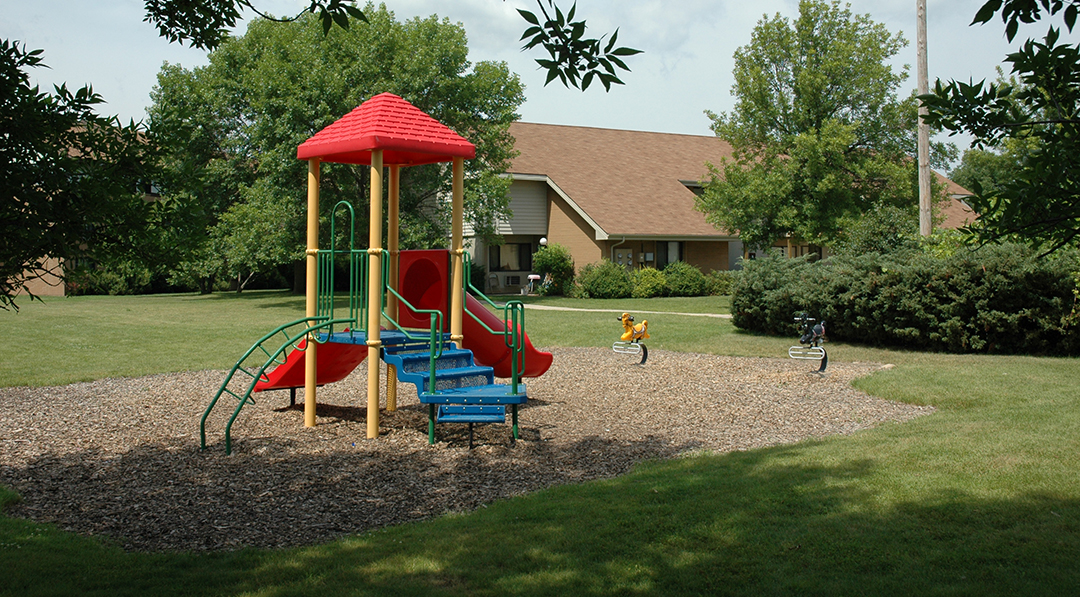 Green Court Apartments photo