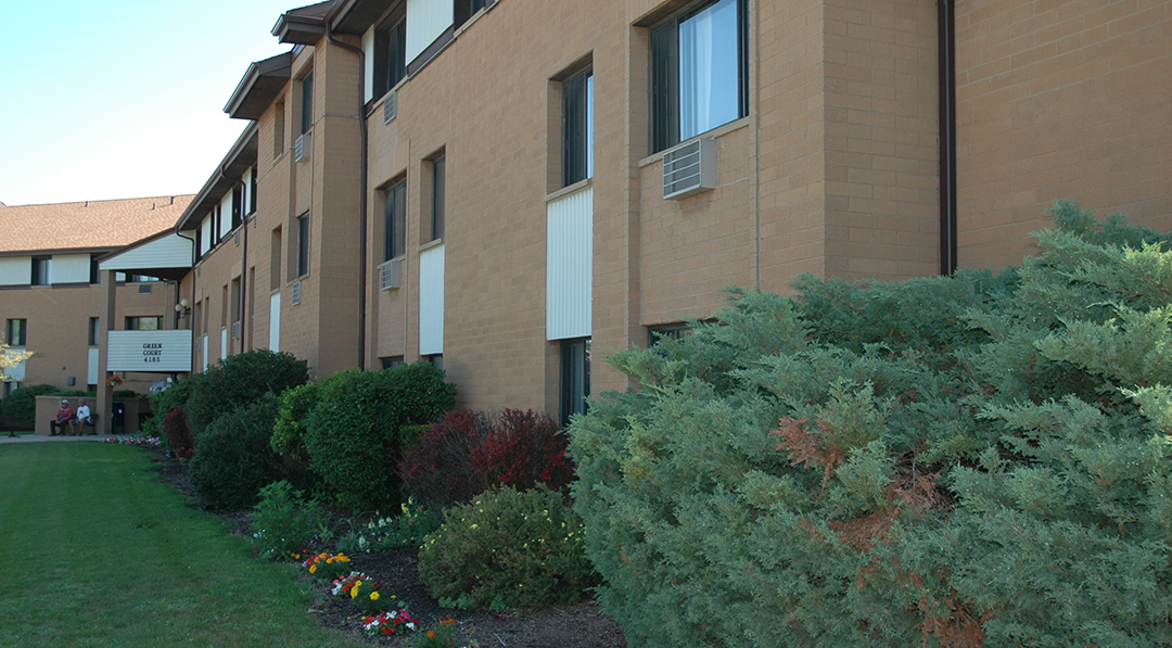 Green Court Apartments photo