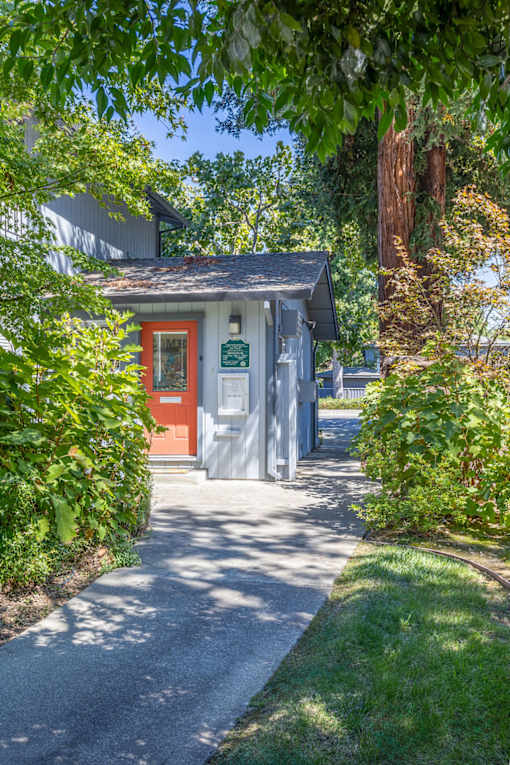 Cedars Studio Apartments