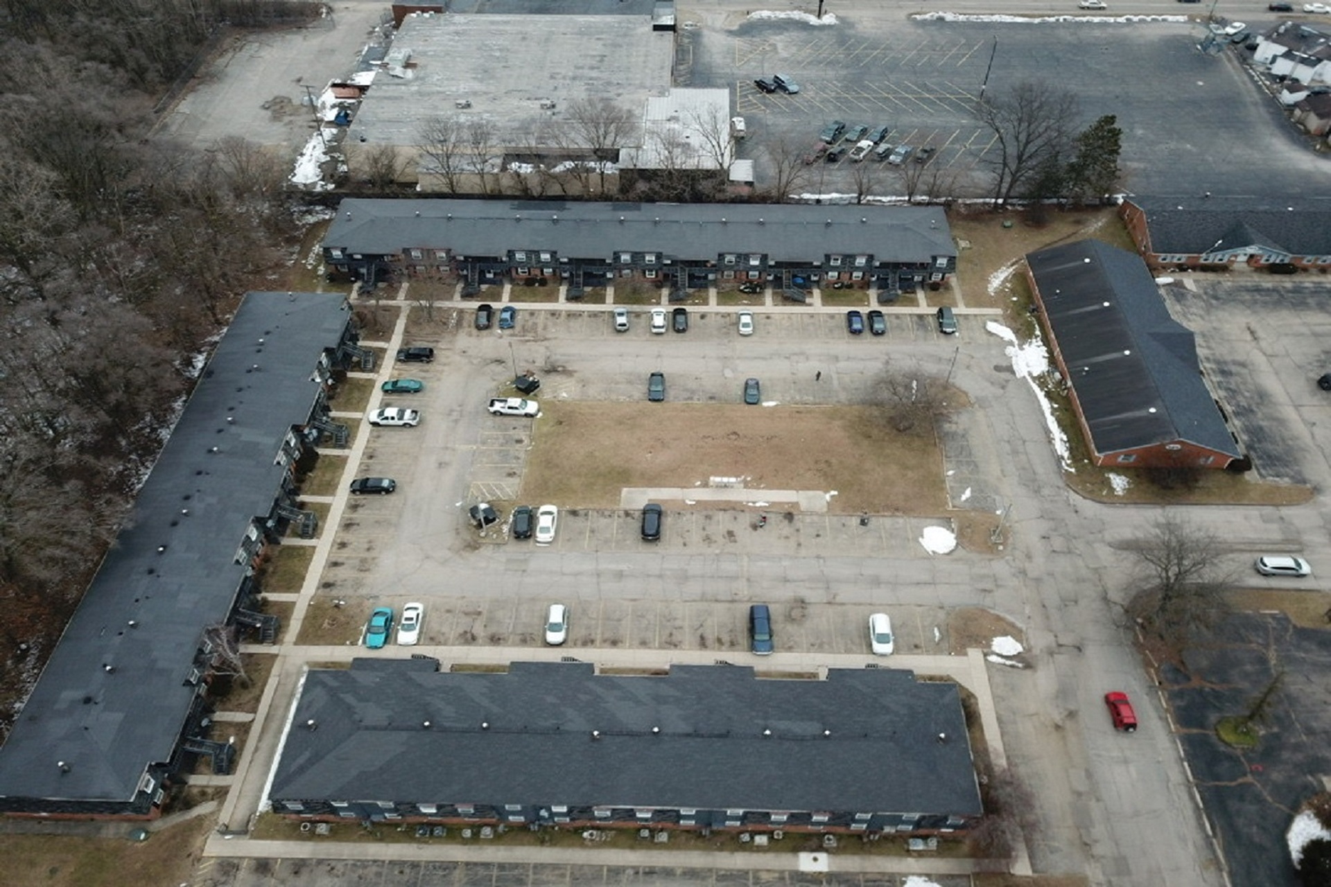 Forest Glen Apartments aerial view in Elkhart Indiana