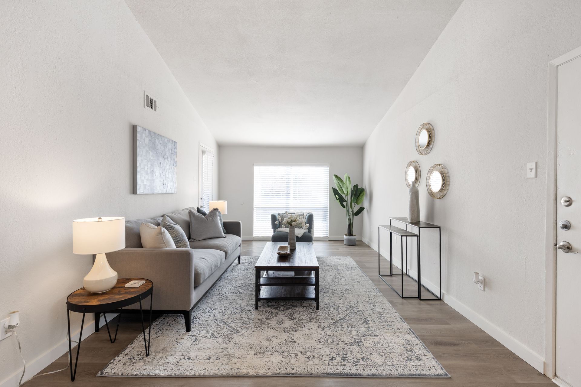 Forest Oaks Apartment Homes photo