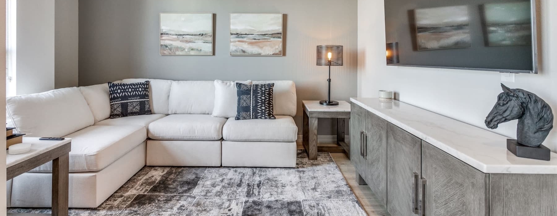 Living Room with Upscale Furnishings in Our Apartments in Dallas' Uptown Area