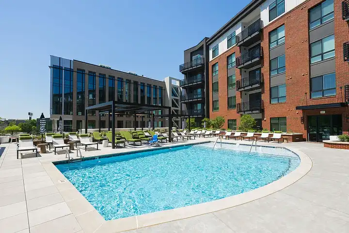 The Rowe at Commonwealth - Charlotte, NC