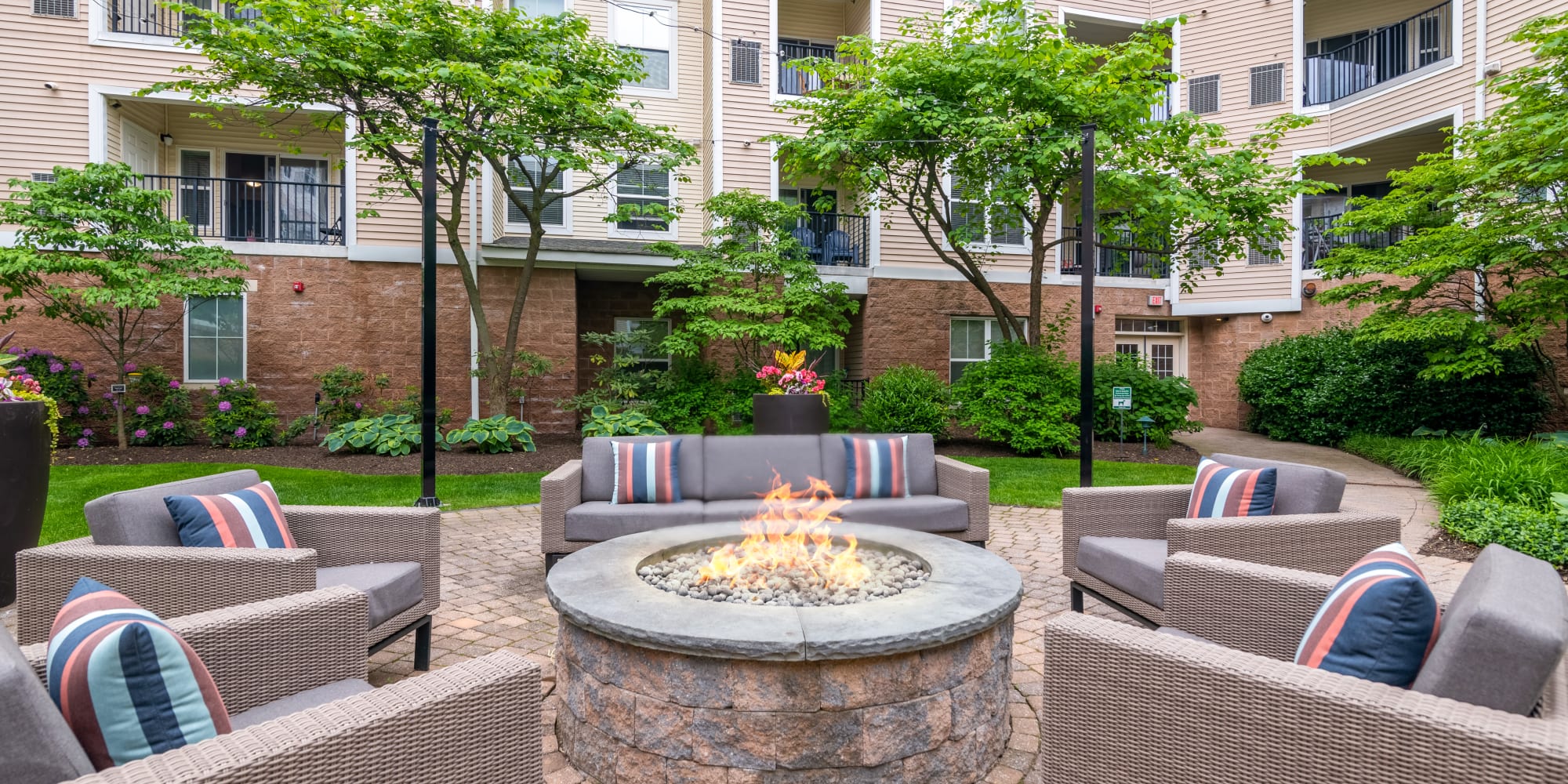 Outdoor firepit at Sofi Gaslight Commons in South Orange, New Jersey