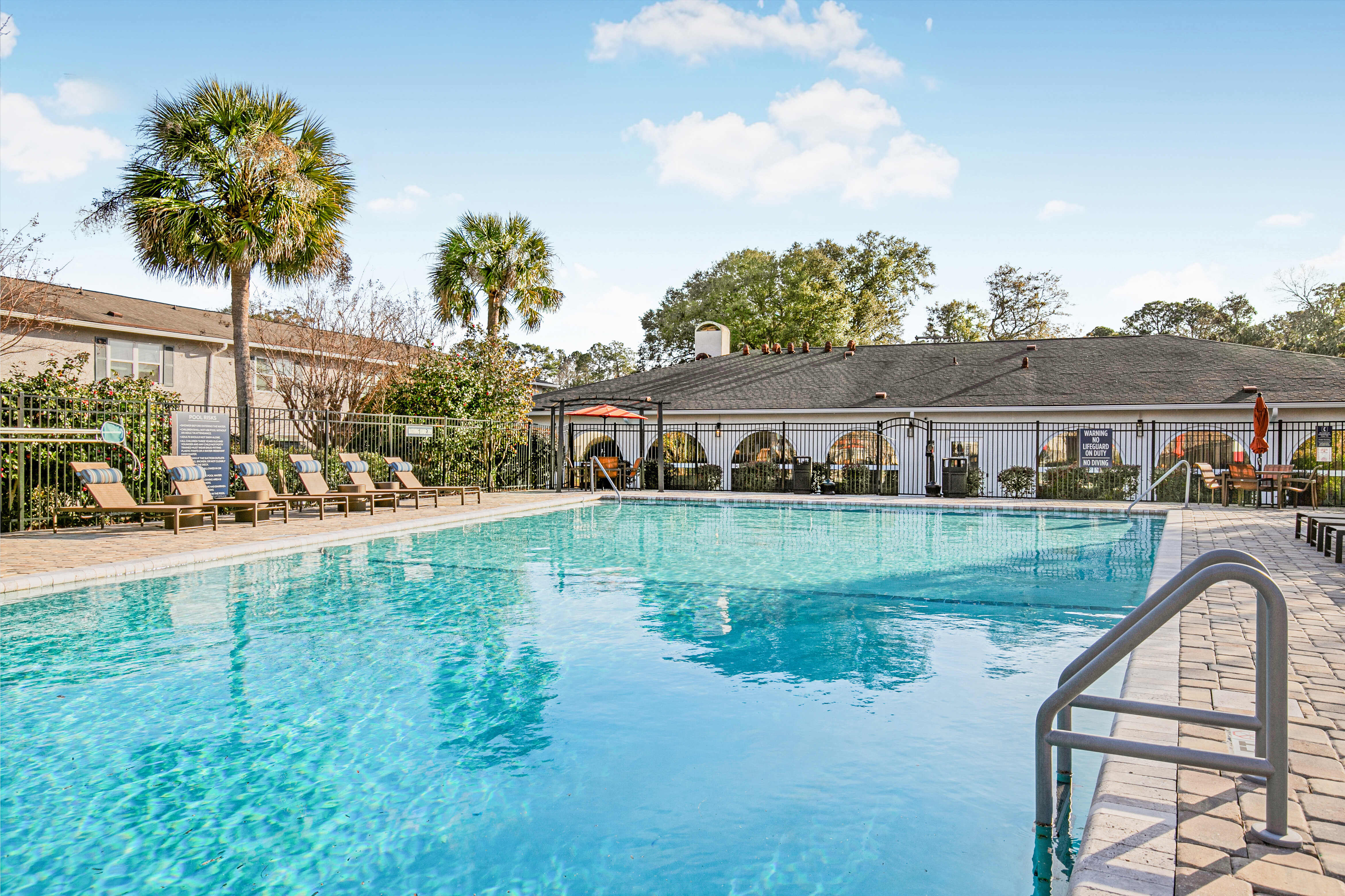 Crescent Place Apartments photo