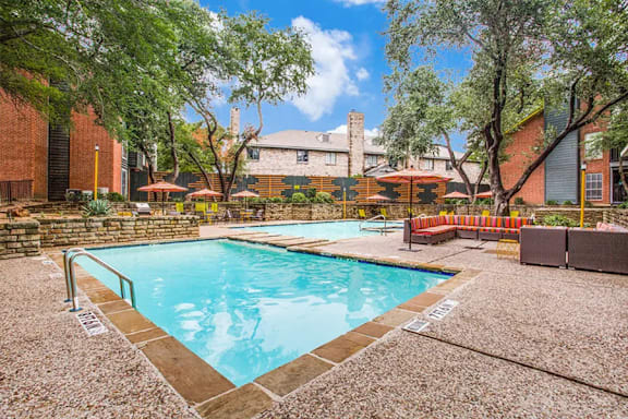Spa And Pool at Cottonwood, Texas