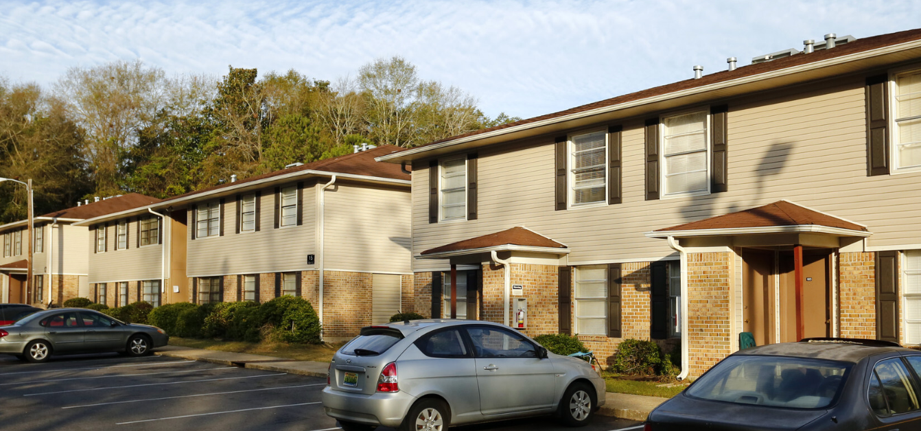 Oak Ridge Exterior
