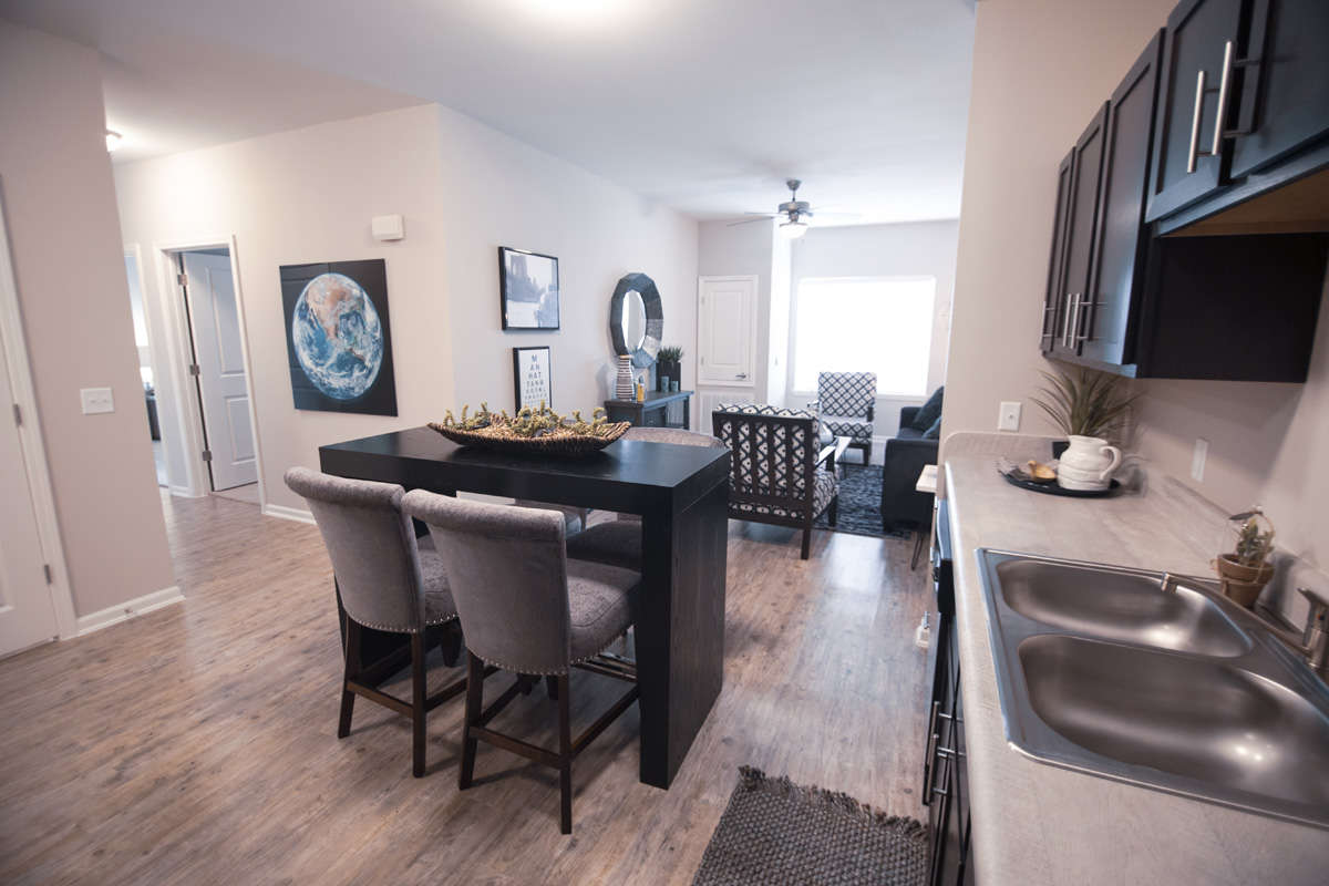 1225 Chestnut Apartment Amenities