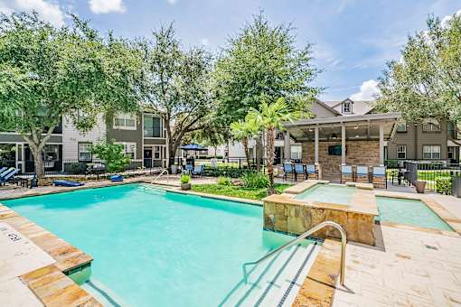 Bala Woods at Kingwood Apartments