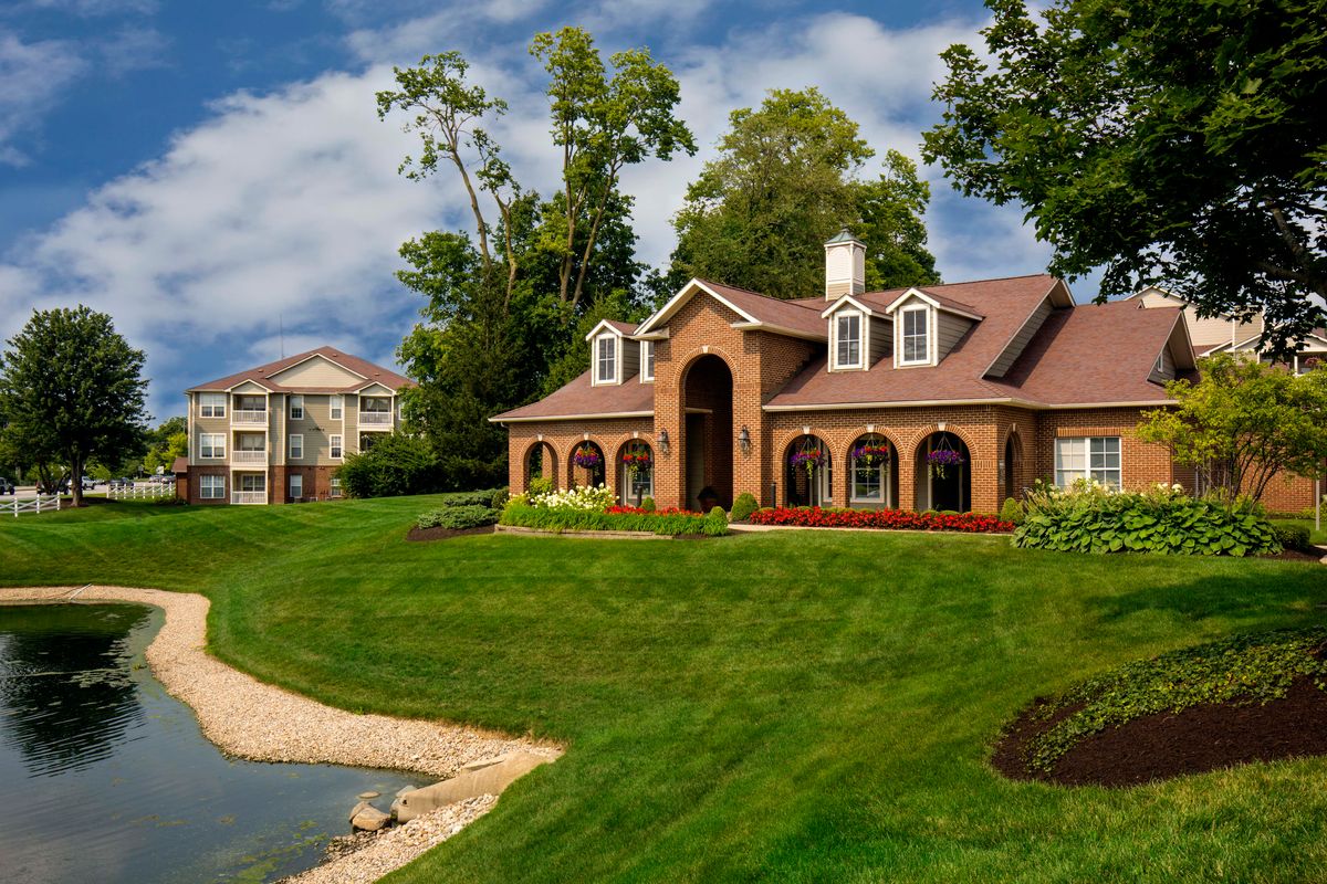 Castle Creek Apartments photo