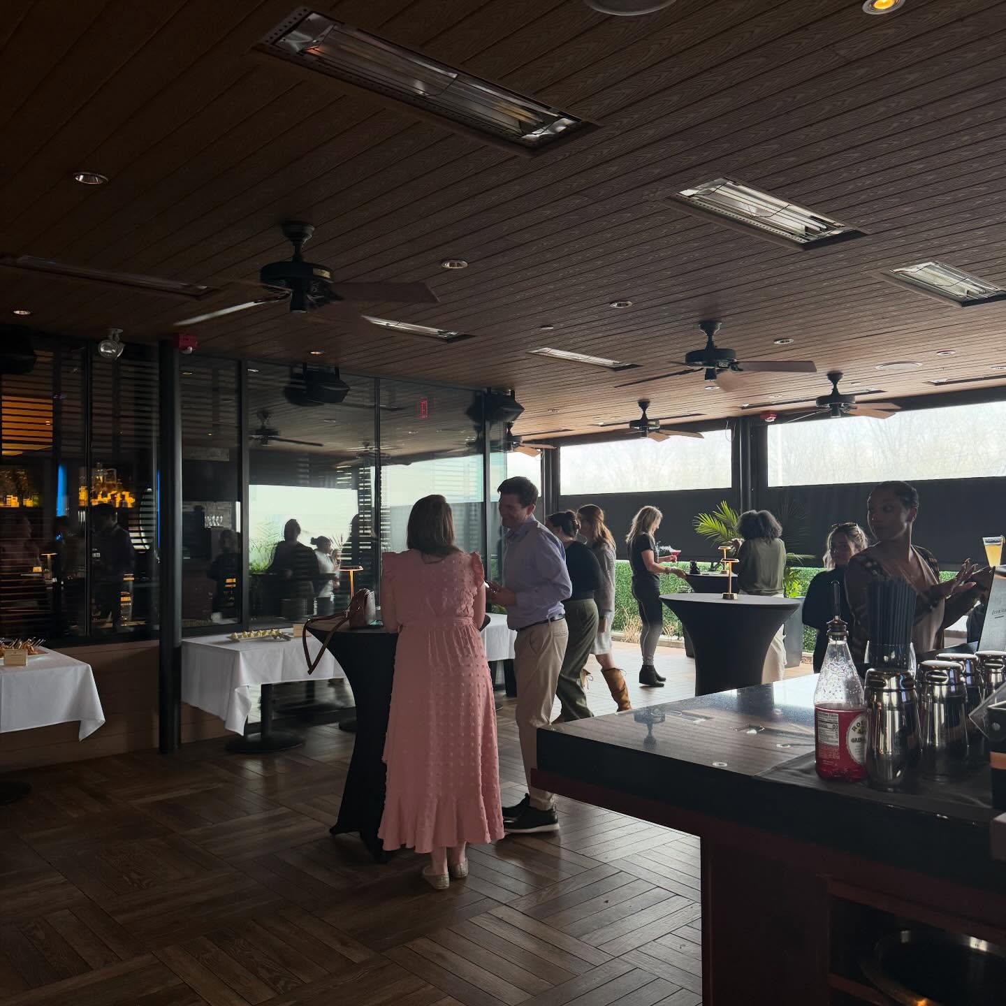 An unforgettable evening with our incredible residents ✨ Amazing conversations, impeccable vibes,...