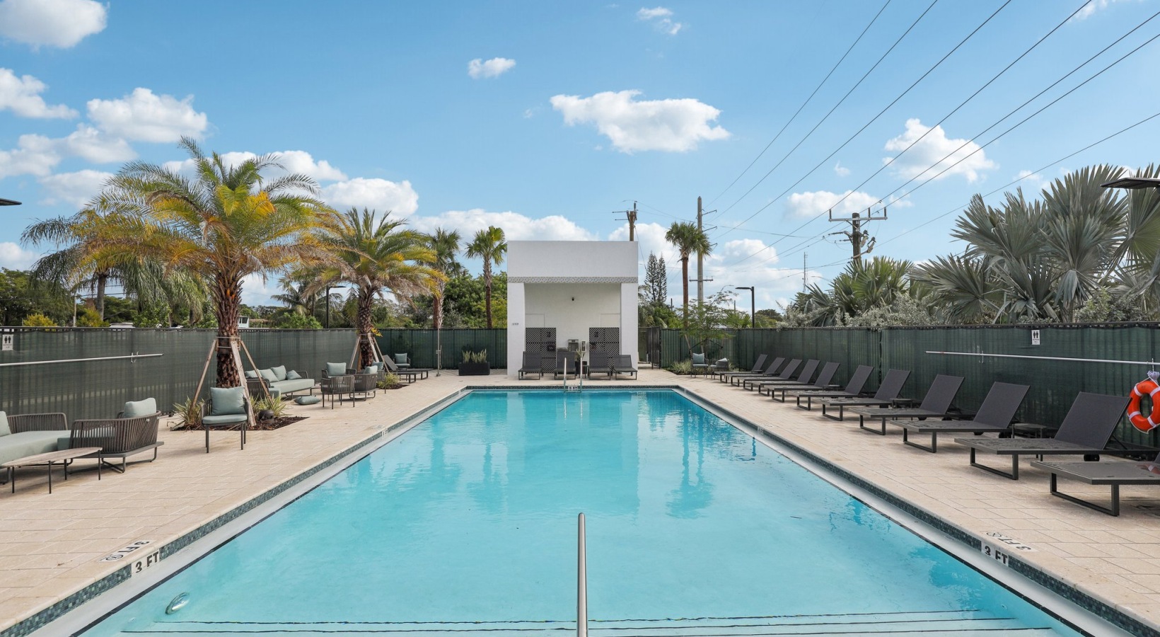 Relax & unwind poolside