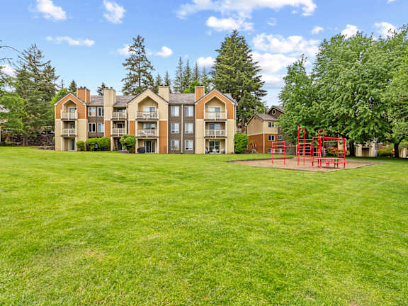 MonteVista at Murray Hill Apartments in Beaverton, OR Exterior and Playground