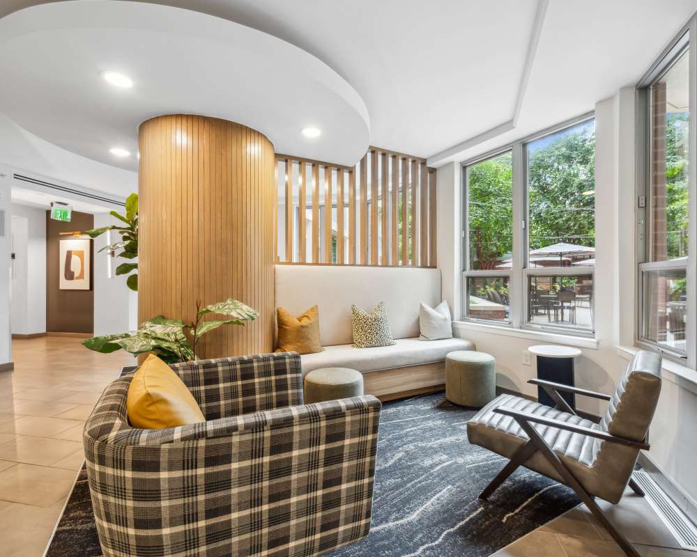 Stylish Lounge Area at Sofi 55 Hundred in Arlington, Virginia