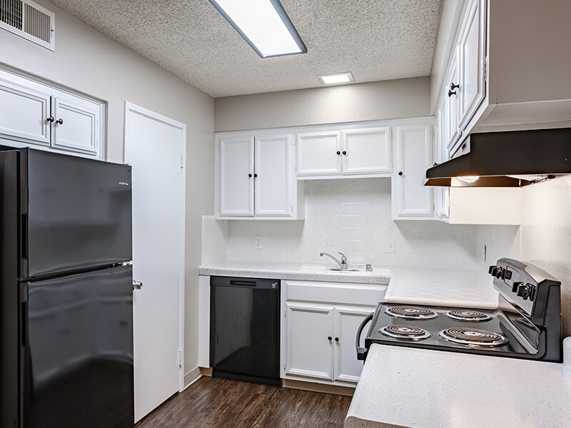 Large Kitchen | Luxe East