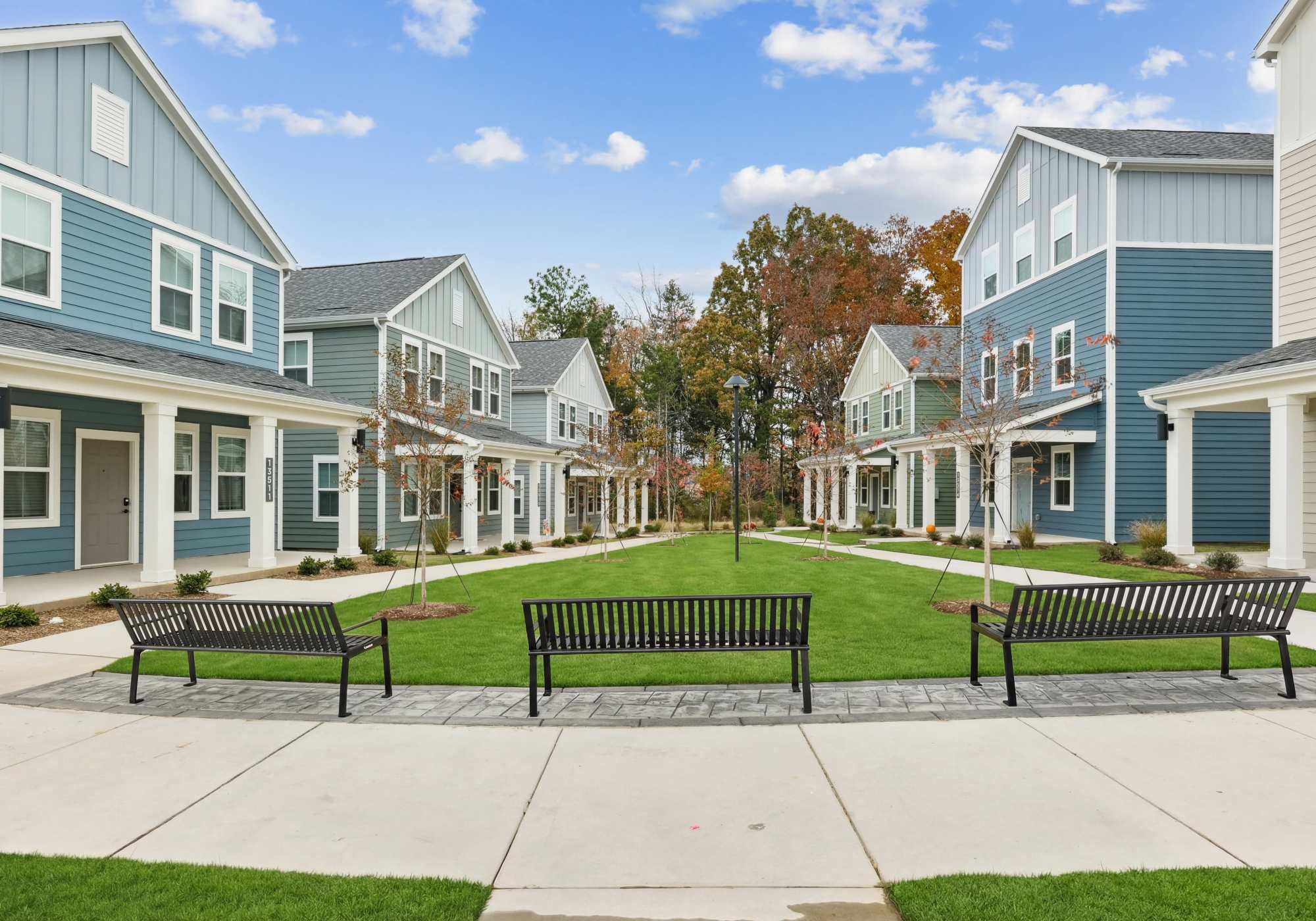 apartments for rent in huntersville nc north carolina live near lake norman and uptown charlotte Hamlet Huntersville in Huntersville, North Carolina
