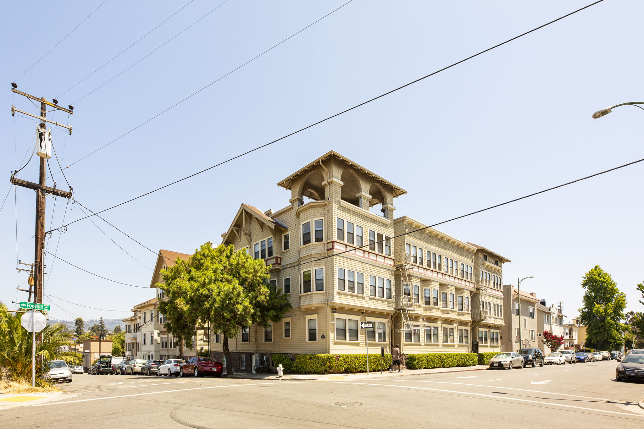 Vue de Lac Apartments Building Photo 7