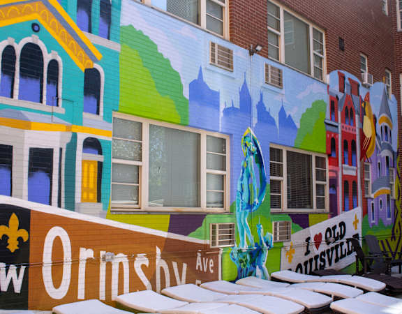 Mural at Lofts on Ormsby, Louisville, Kentucky