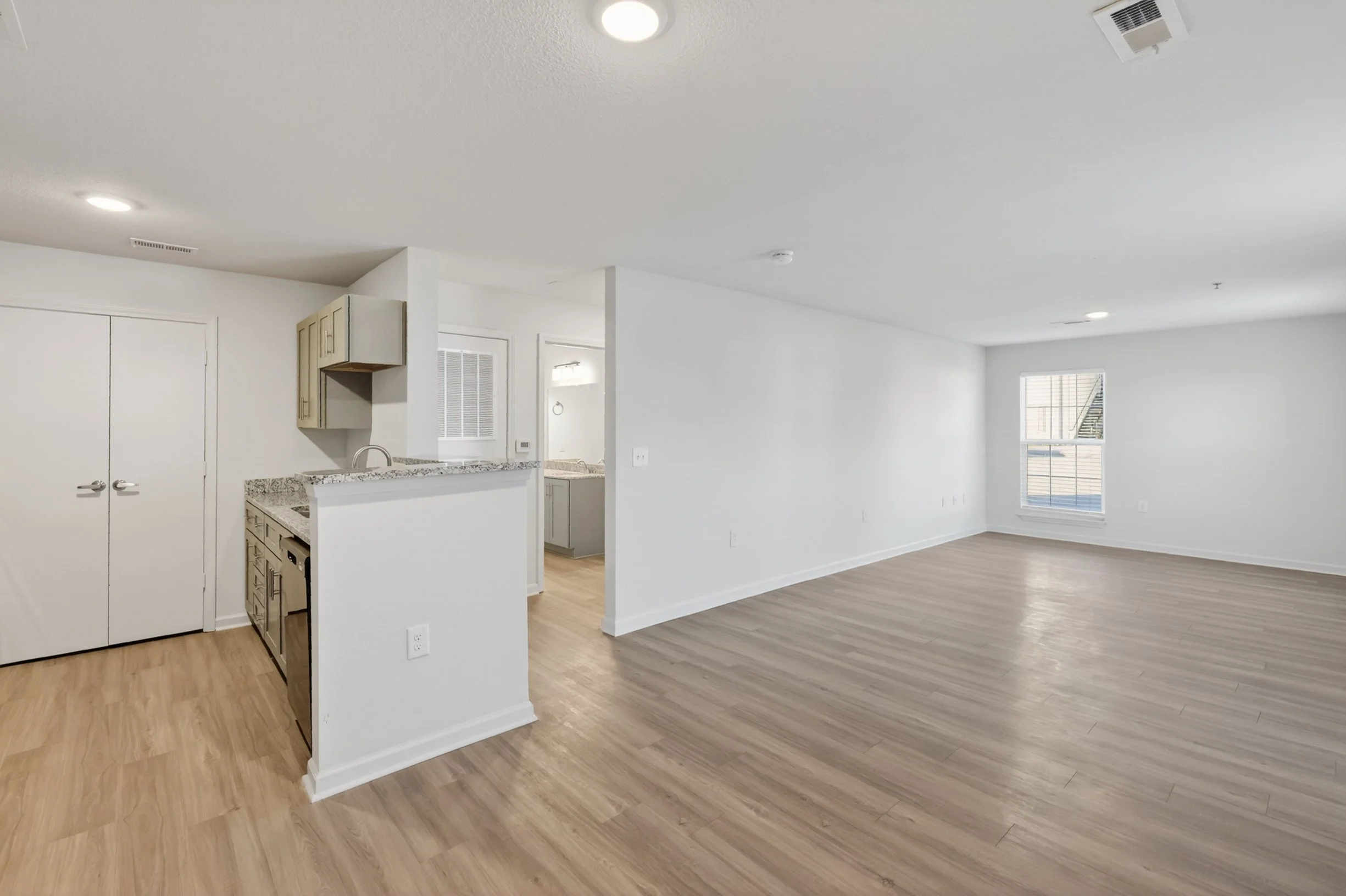 Dunhill Flats (WEB) (2-BED) (4 of 18).jpg