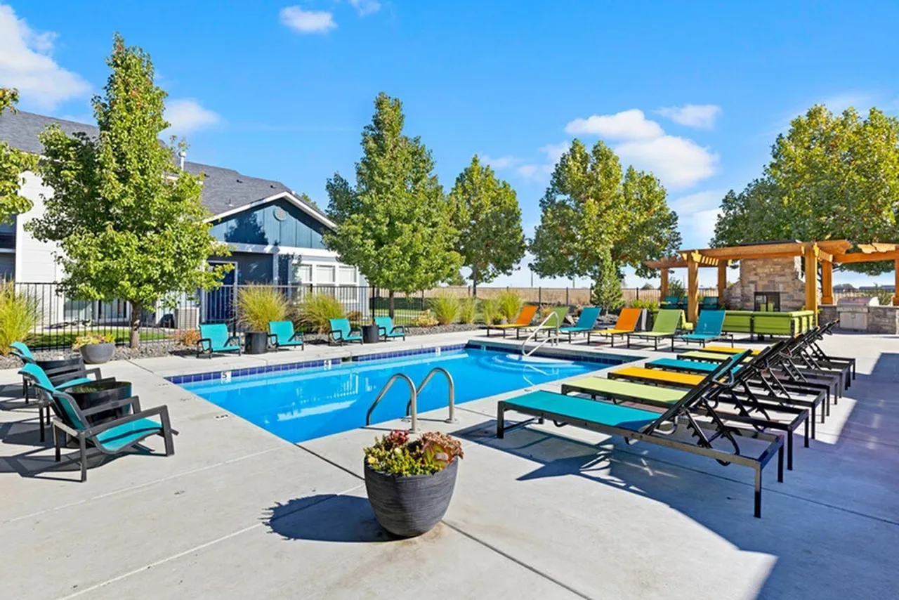 Sparkling Pool and Deck Area