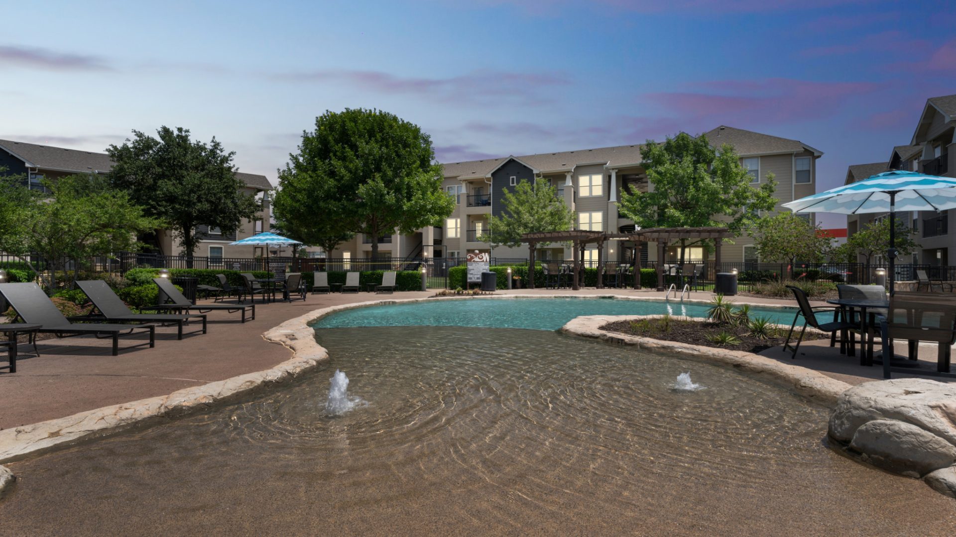 the pool at The  Wyatt at Presidio Junction
