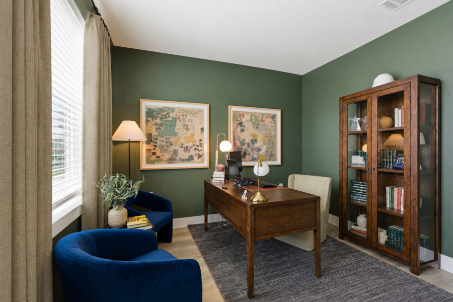 Home office space inside a HARMON Melissa 3 bedroom townhome