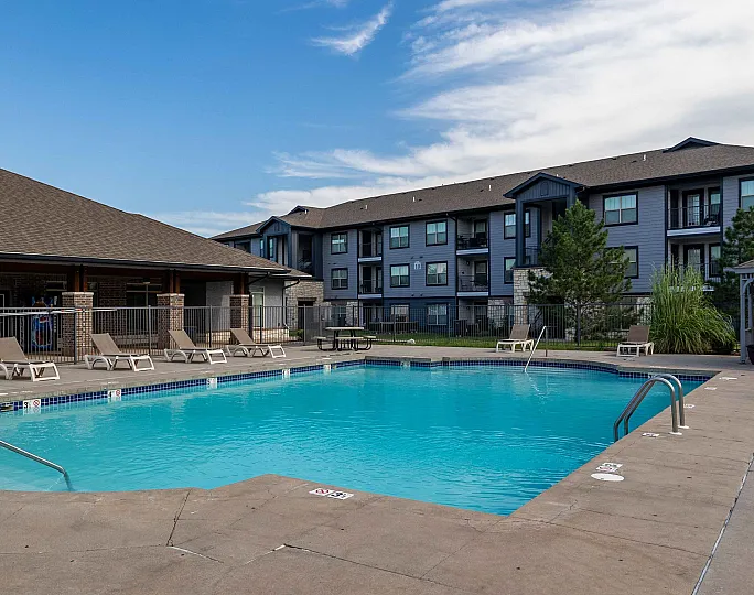 sparkiling pool