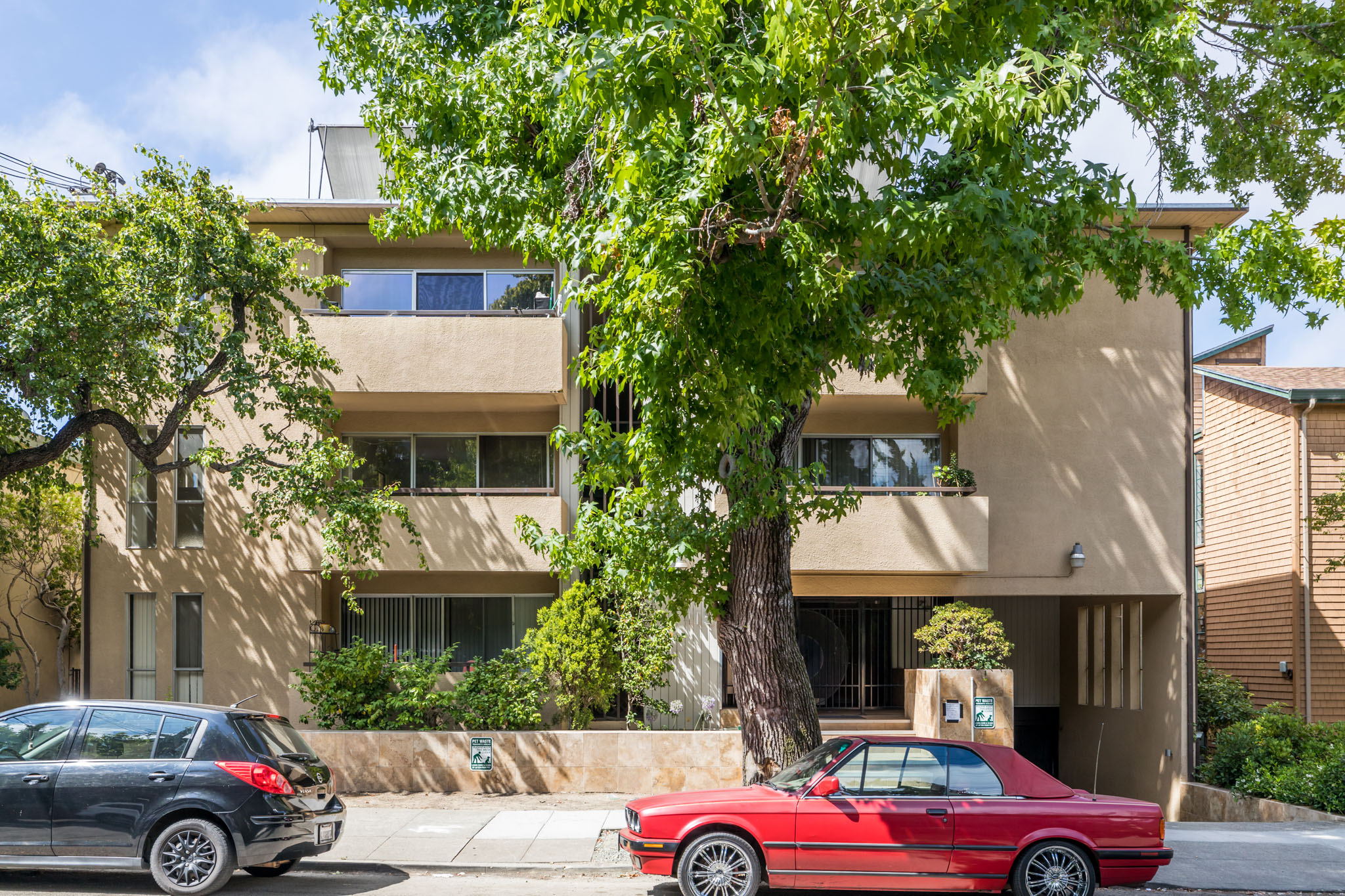 115 Moss Avenue Building Photo 1