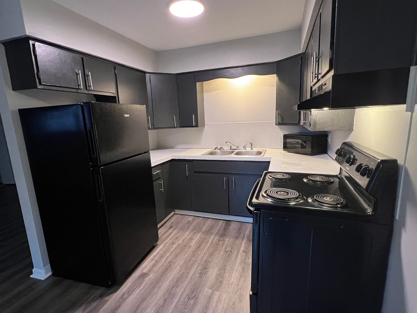 London House Apartments photo