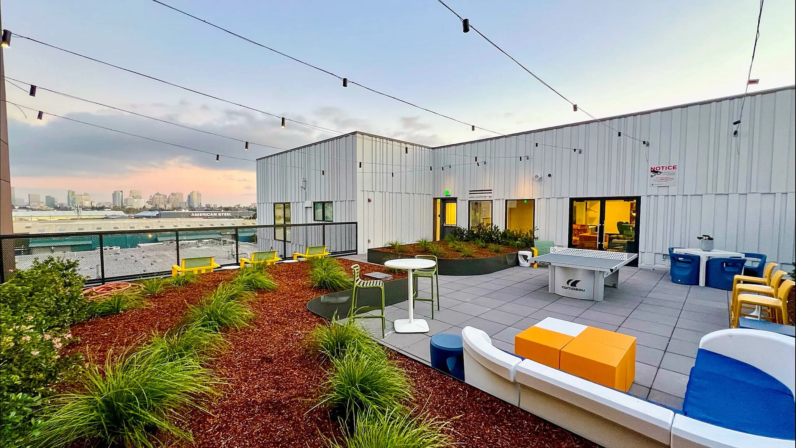 Sky Lounge