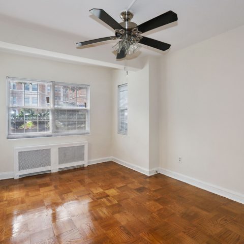 From ceiling fans to individual air conditioners to radiator heating, you're covered.