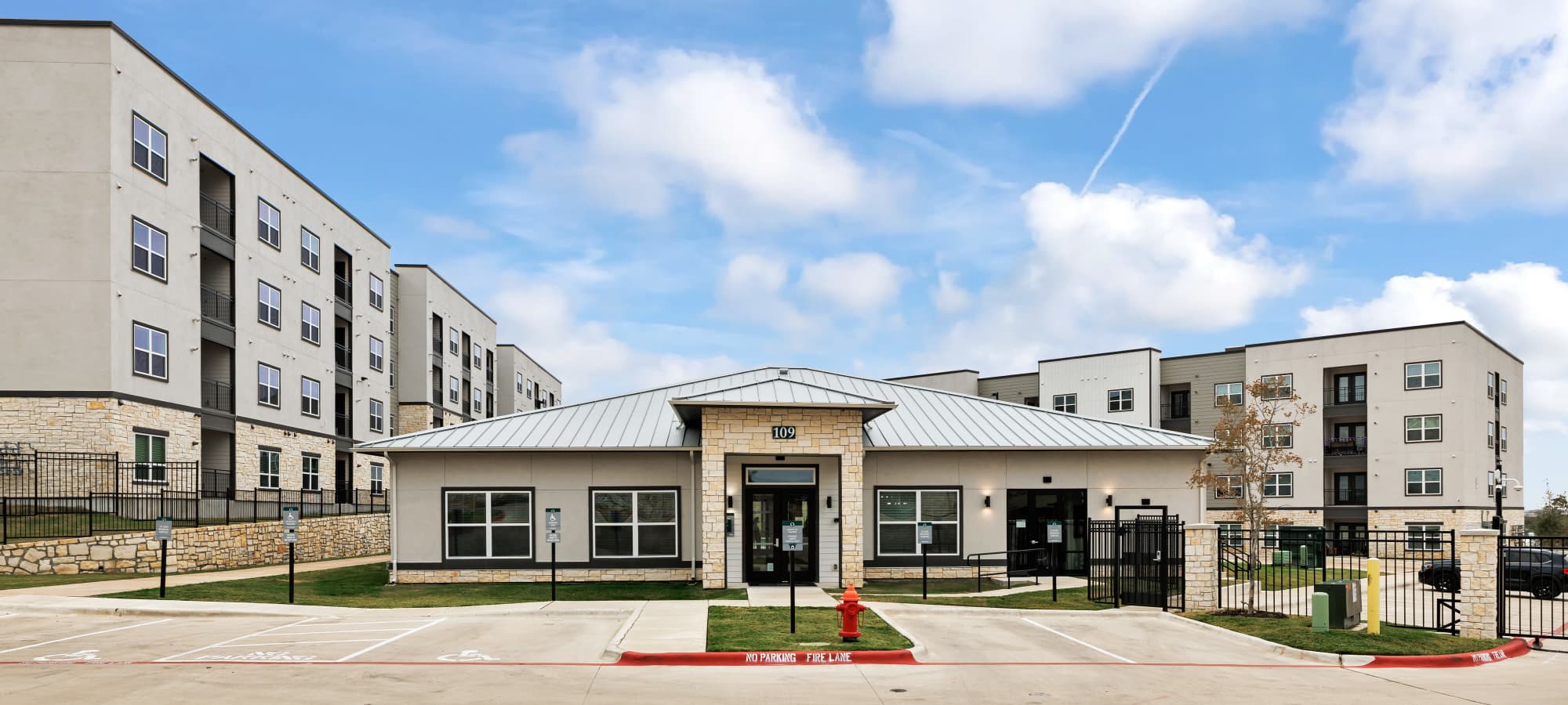 Apartments at Walnut Springs in Seguin, Texas