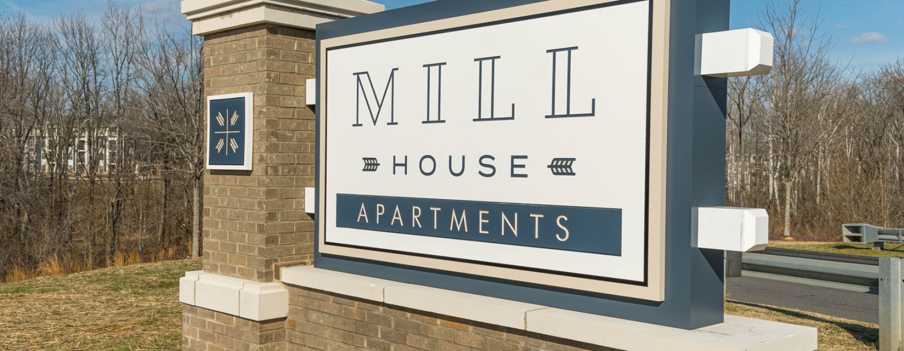 Mill House Entrance in Fort Mill SC close to York County amenities.