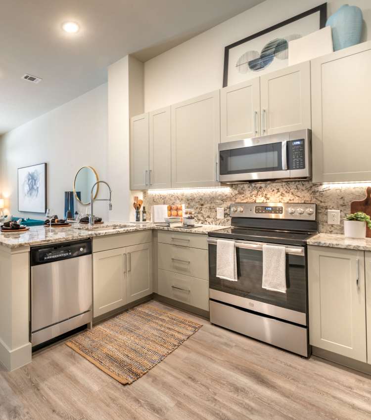 Spacious kitchen at Cornell Midtown in Dallas, Texas