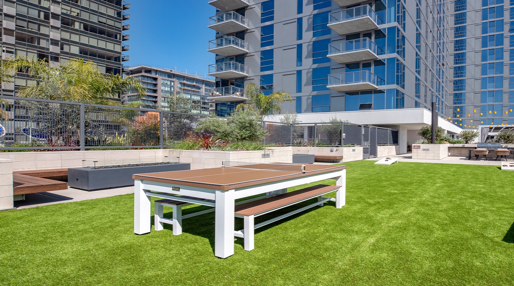 pet friendly apartments | Downtown Los Angeles