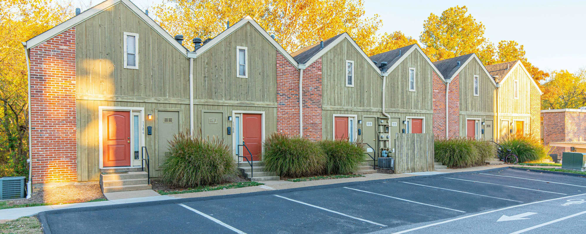 Apartments at Kirkwood Bluffs in Saint Louis, Missouri