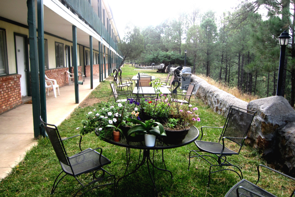 Apartments Ruidoso - Pines on the River photo