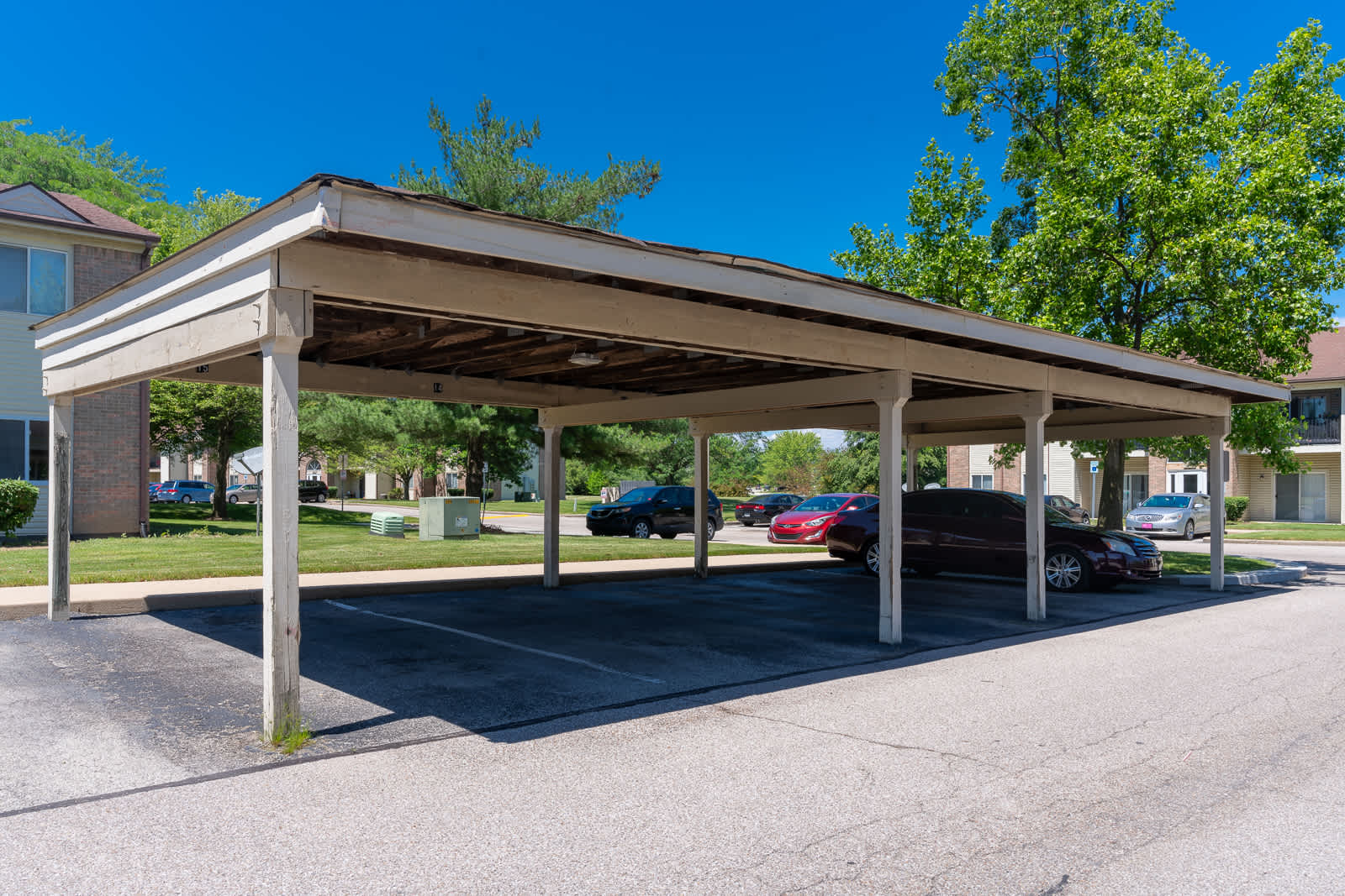 Creekside Square Apartments