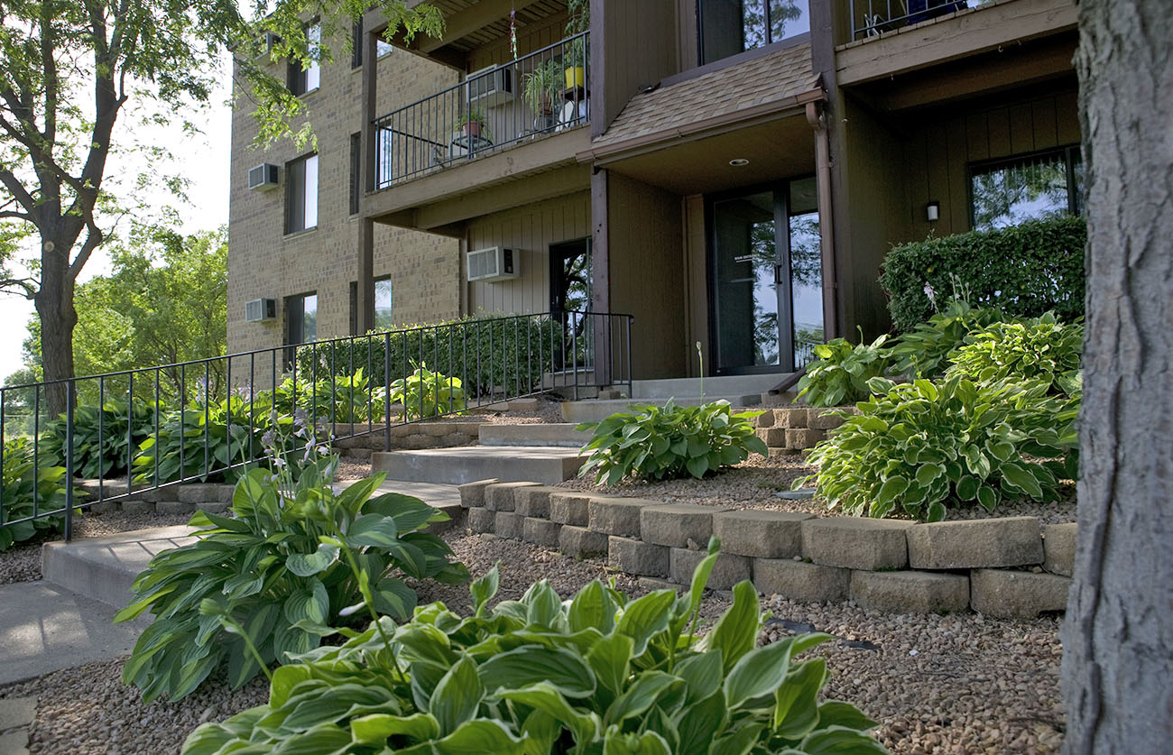 Lexington Heights Apartments photo