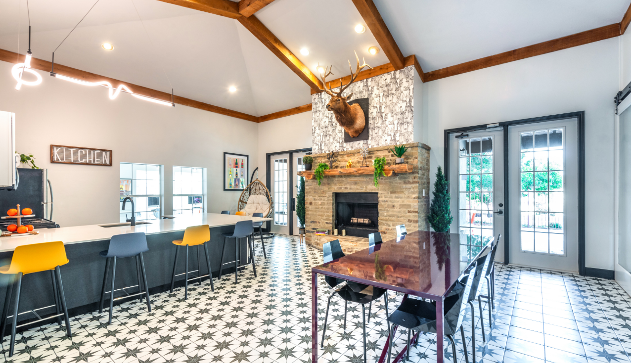 clubhouse kitchen, bar height seating and table seating