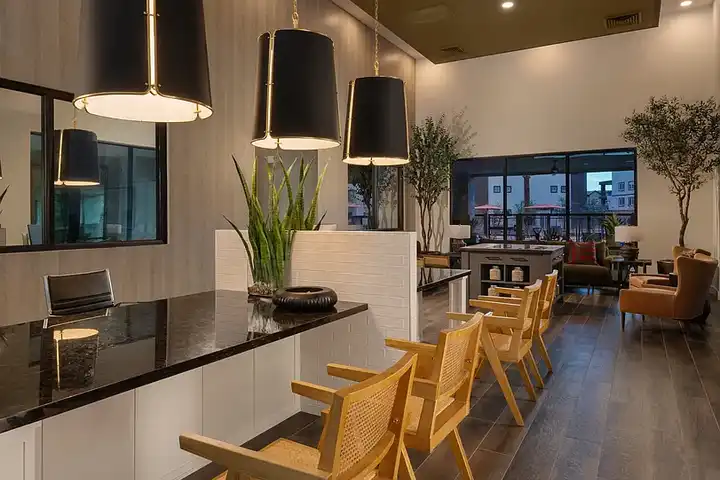 Weylyn Luxury Apartments - Laveen, AZ
