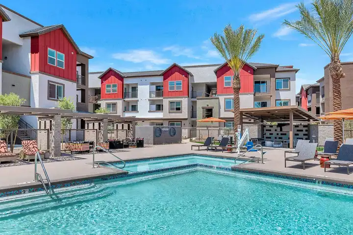 Weylyn Luxury Apartments - Laveen, AZ