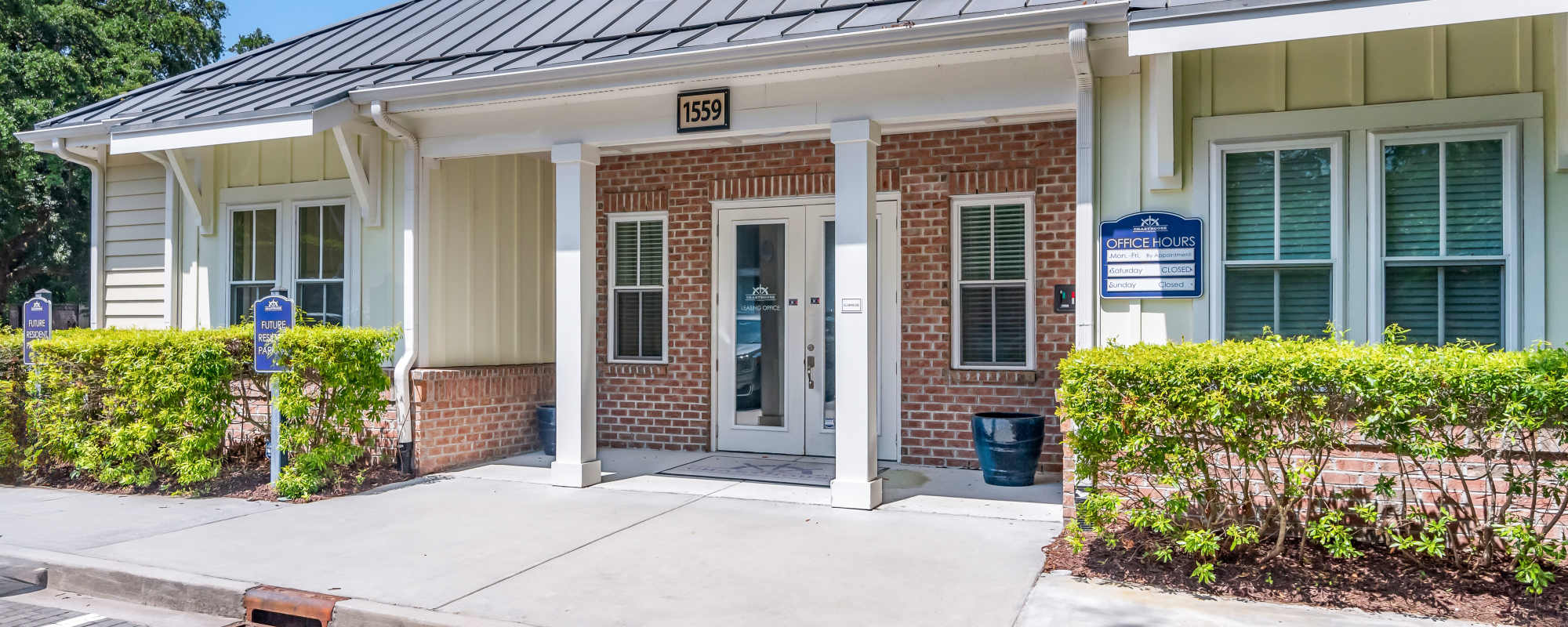 Apartments at Charthouse at James Island in Charleston, South Carolina